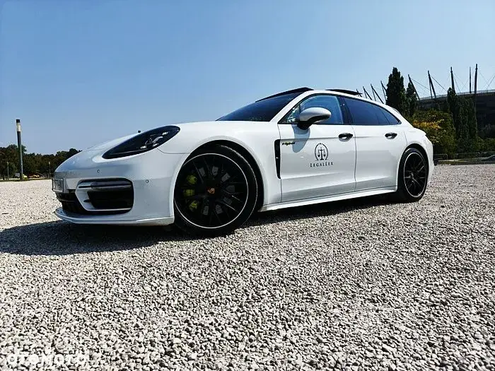 Porsche Panamera 2023 photo 2