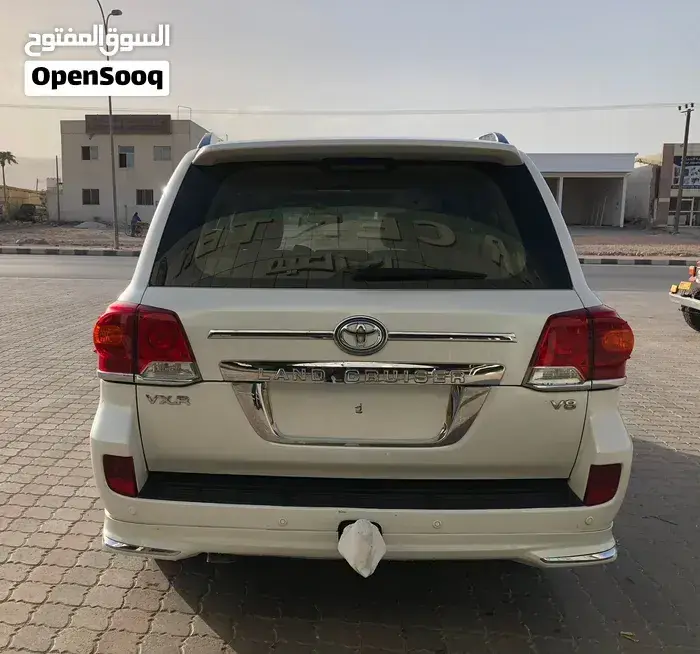 Toyota Land Cruiser 2014 photo 2