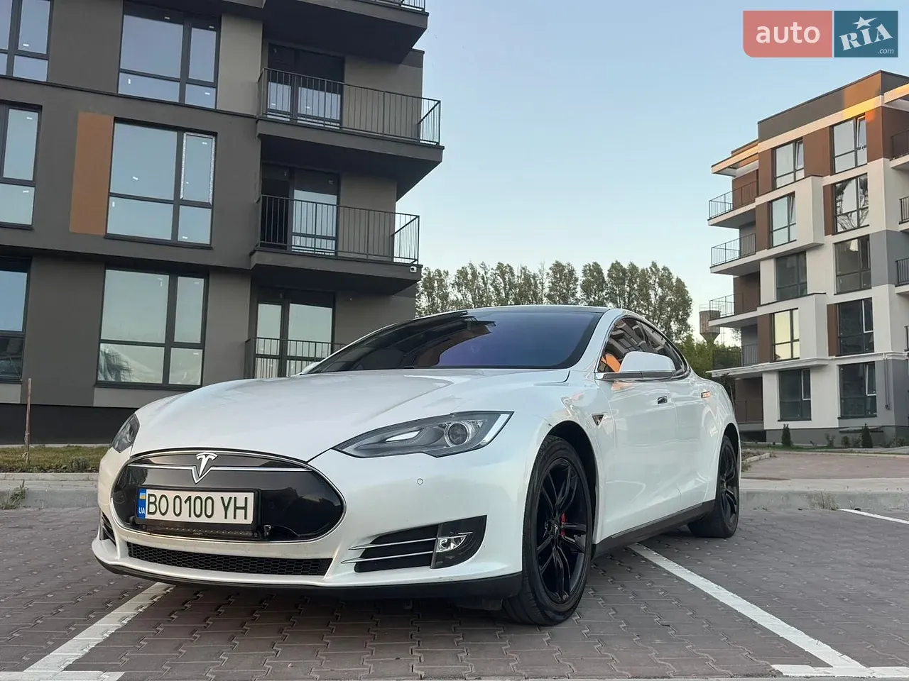 Tesla Model S 2014 photo 3