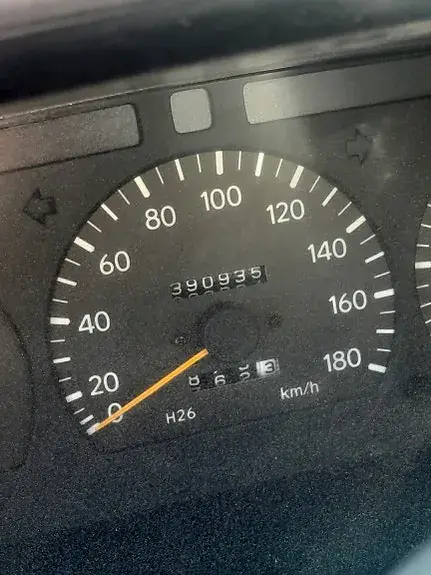 Toyota Hiace 2000 photo 3