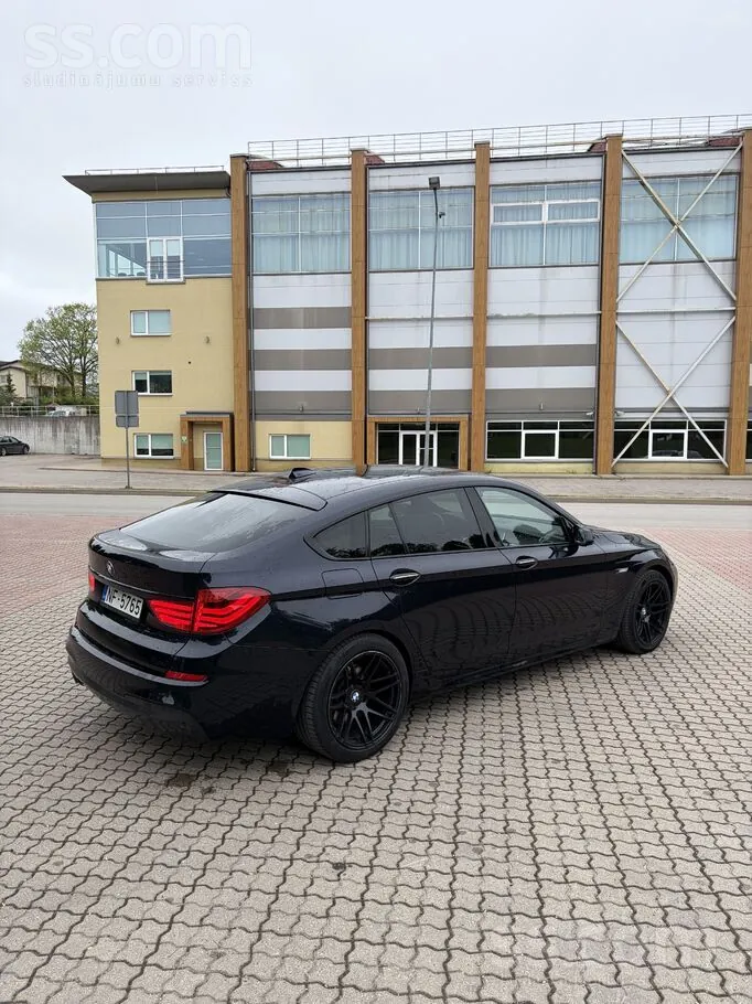 BMW 530 2013 photo 4