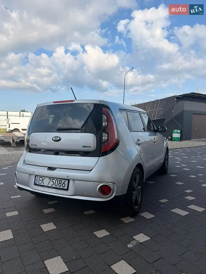 Kia Soul Ev 2017 photo 5
