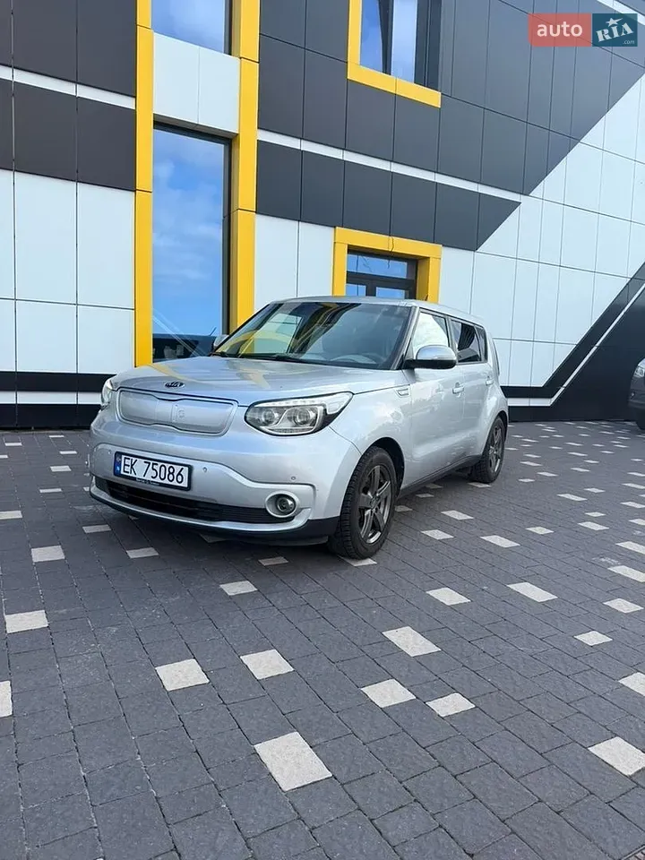 Kia Soul Ev 2017 photo 2