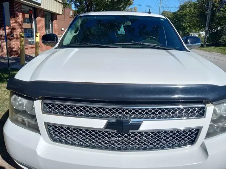 Chevrolet Suburban 2008 photo 5