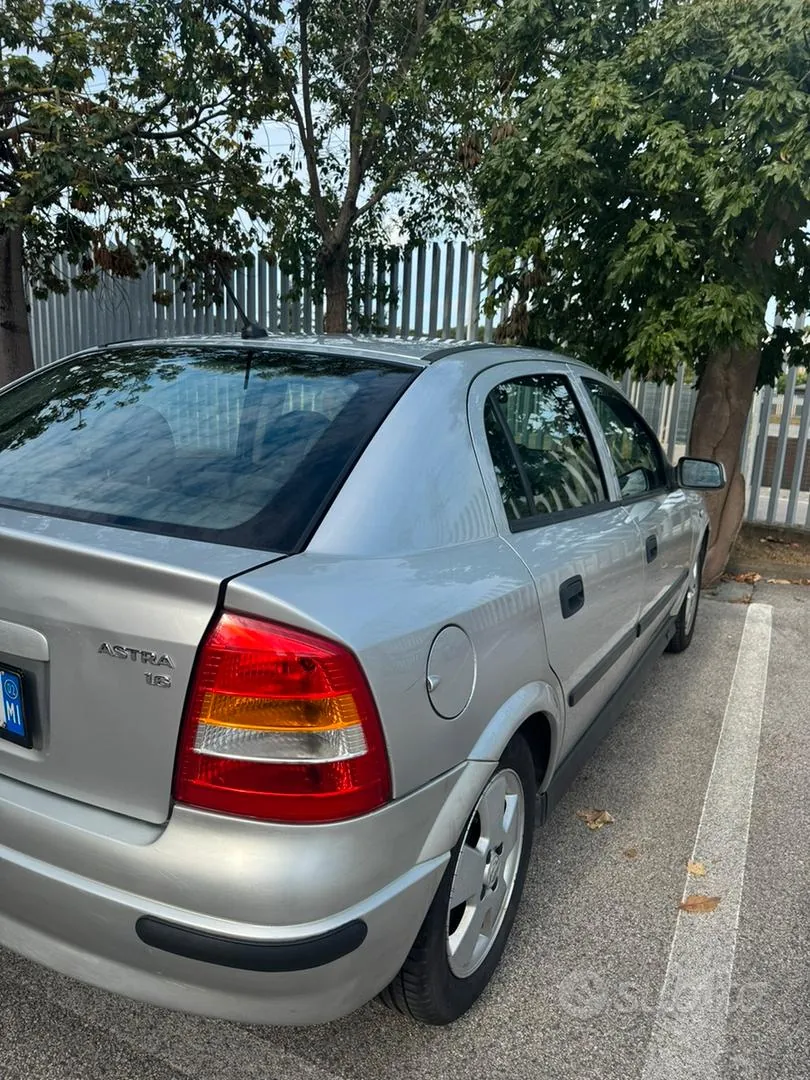 Opel Astra 2002 photo 3
