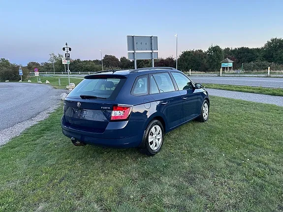 Skoda Fabia 2017 photo 4