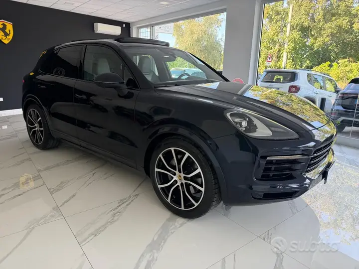 Porsche Cayenne 2018 photo 2