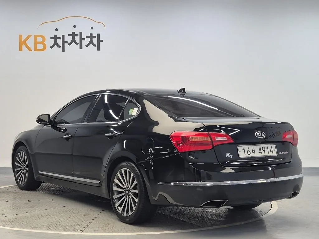 Kia K7 2012 photo 2
