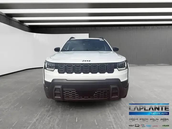 Jeep Cherokee 2026 photo 2