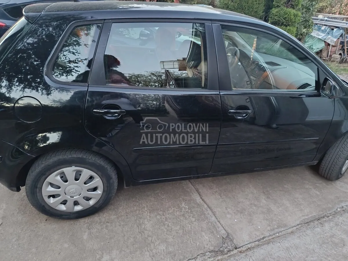Volkswagen Polo 2005 photo 3