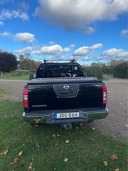 Nissan Navara 2012 photo 4