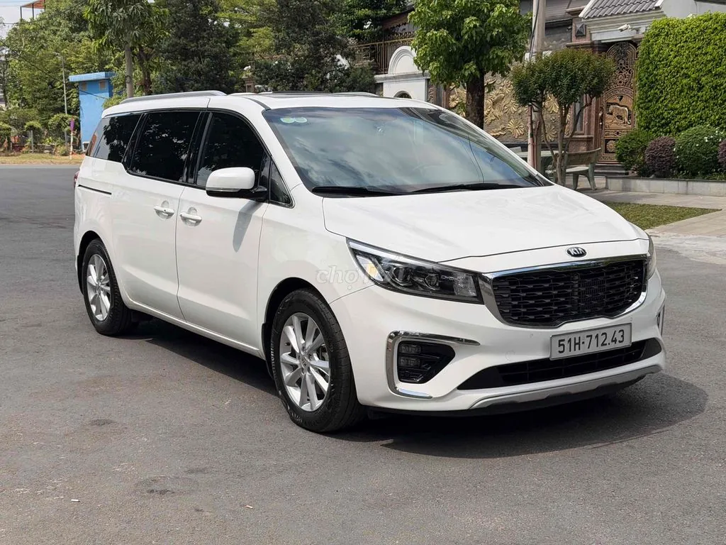 Kia Sedona 2020 photo 3