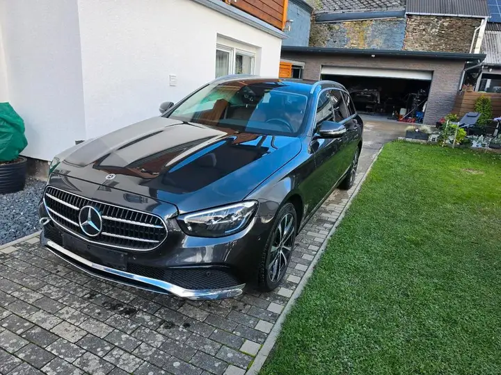 Mercedes-Benz E300