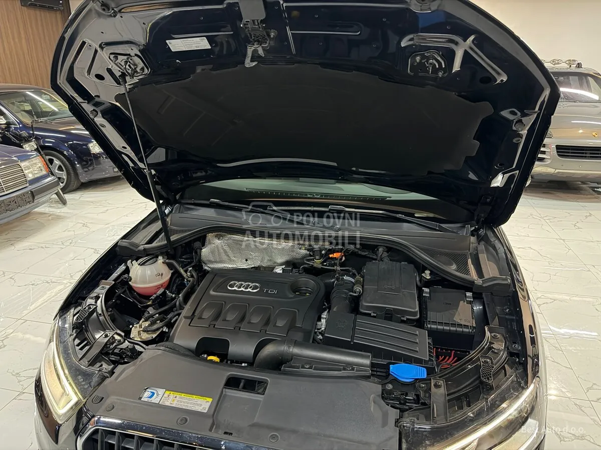 Audi Q3 2014 photo 5