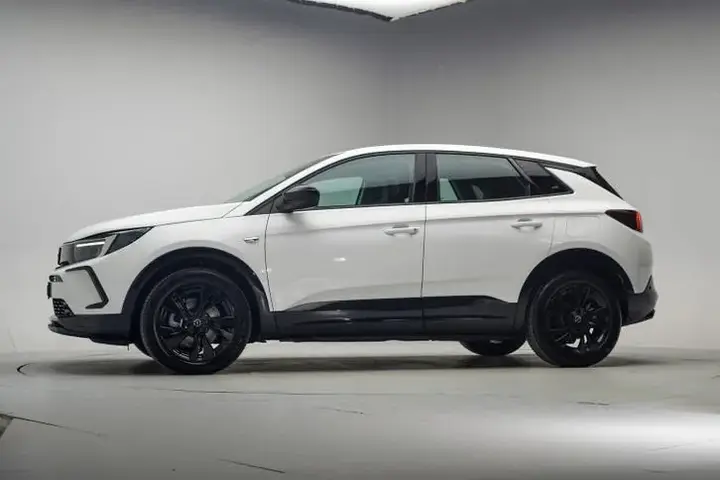 Opel Grandland 2024 photo 2