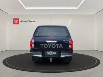 Toyota Hilux 2023 photo 5