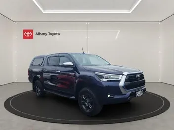 Toyota Hilux 2023 photo 2