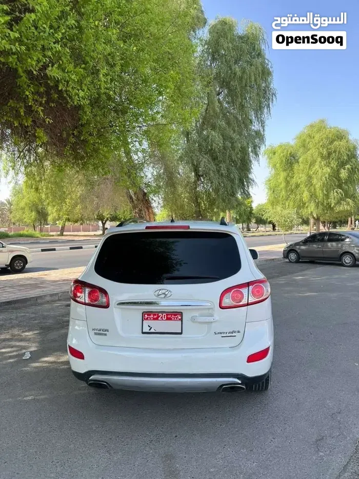Hyundai Santa Fe 2012 photo 4