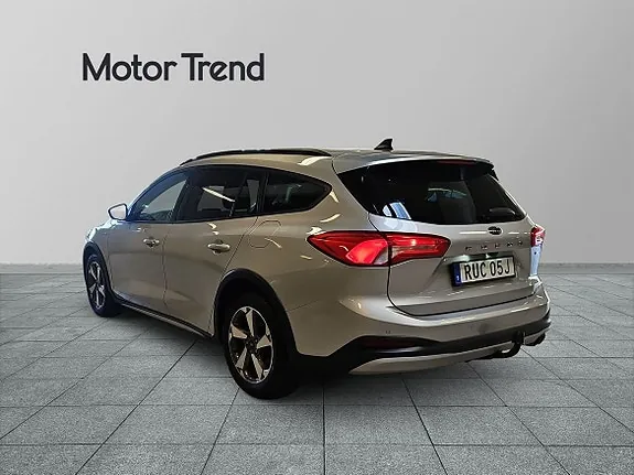 Ford Focus 2021 photo 2