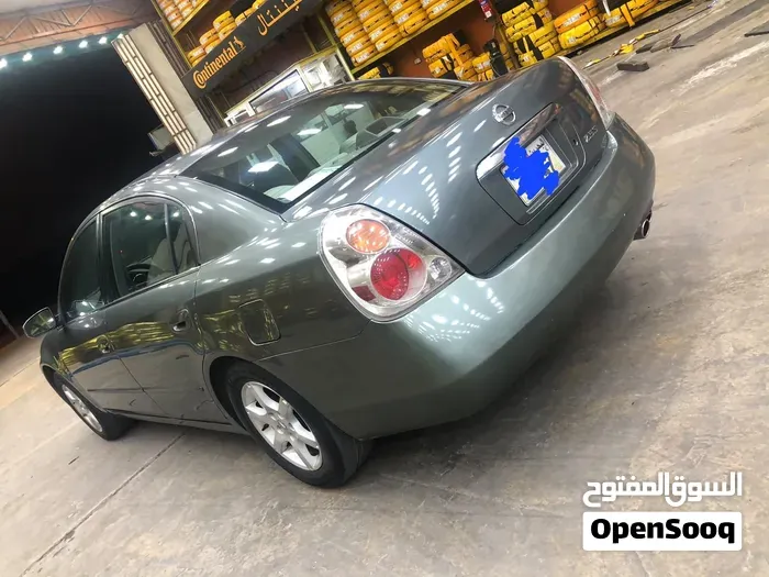 Nissan Altima 2005 photo 2