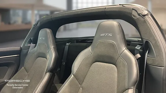 Porsche 911 Targa 4 Gts 2025 photo 5