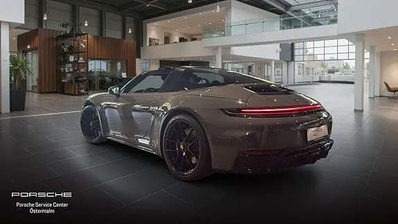 Porsche 911 Targa 4 Gts 2025 photo 2