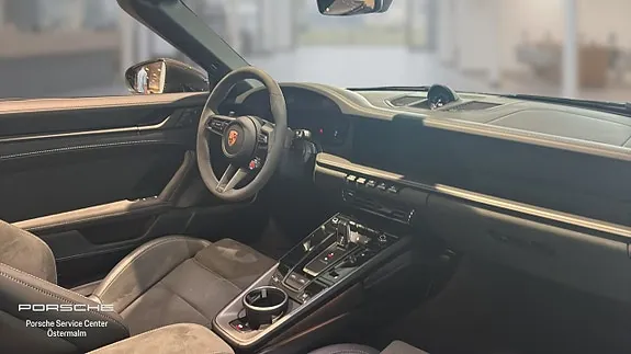 Porsche 911 Targa 4 Gts 2025 photo 4