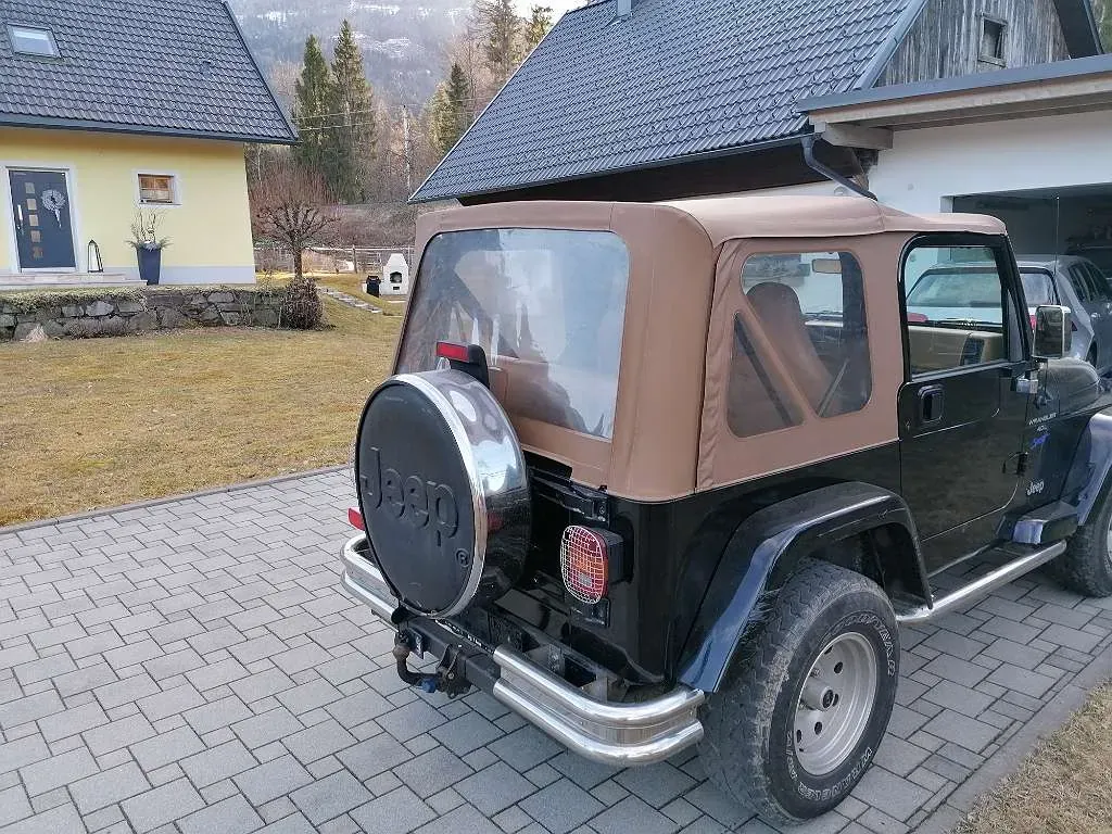 Jeep Wrangler 2001 photo 2