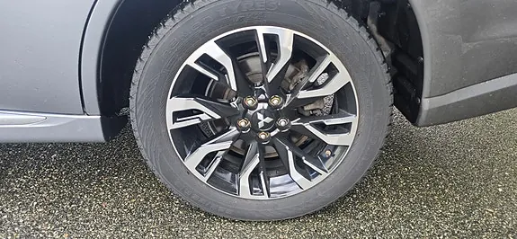Mitsubishi Outlander 2017 photo 4