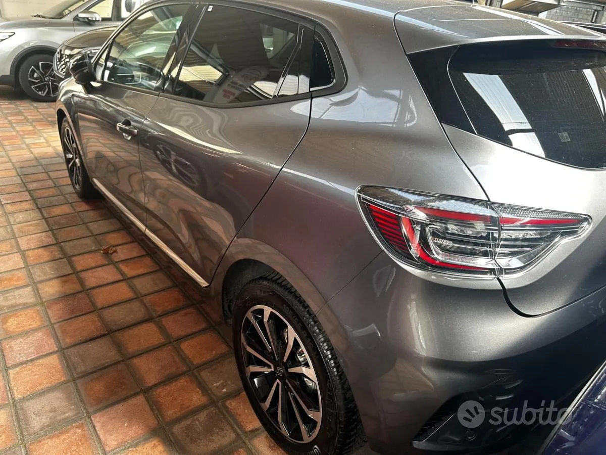Renault Clio 2025 photo 4