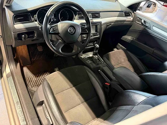 Skoda Superb 2015 photo 5