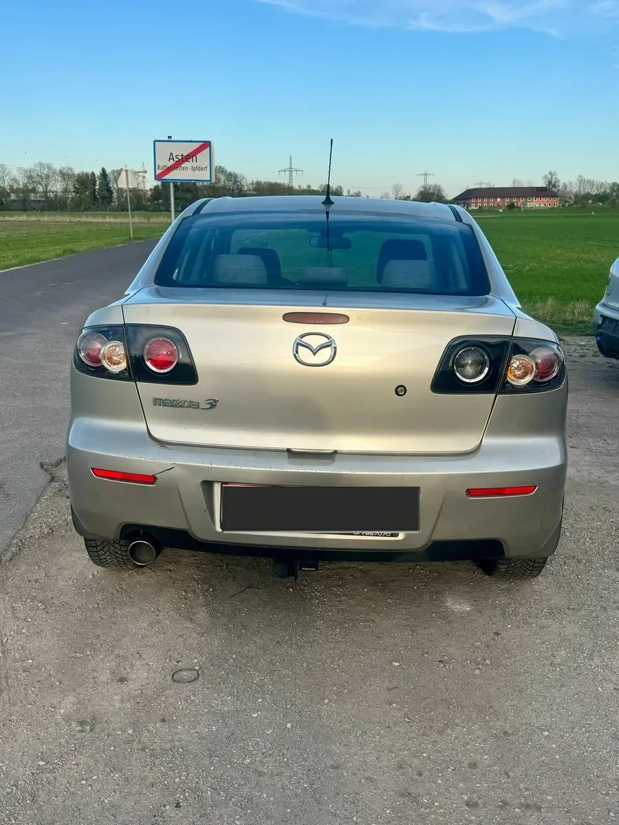 Mazda Mazda3 2007 photo 2