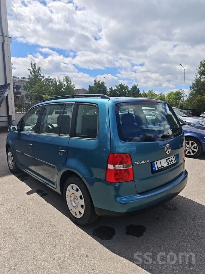Volkswagen Touran 2004 photo 3