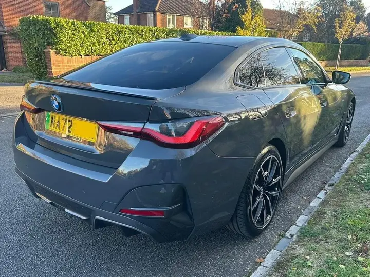 BMW I4 2022 photo 3