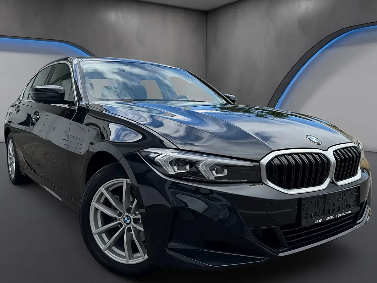 BMW 3 Series 2023 photo 3