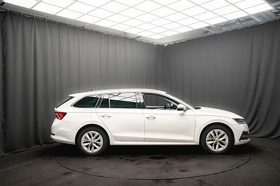 Skoda Octavia 2022 photo 5