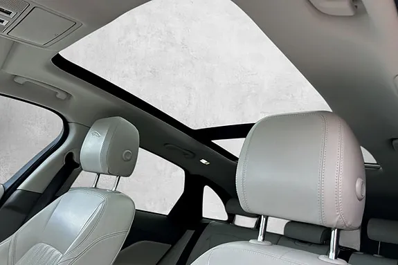 Jaguar F-Pace 2018 photo 3