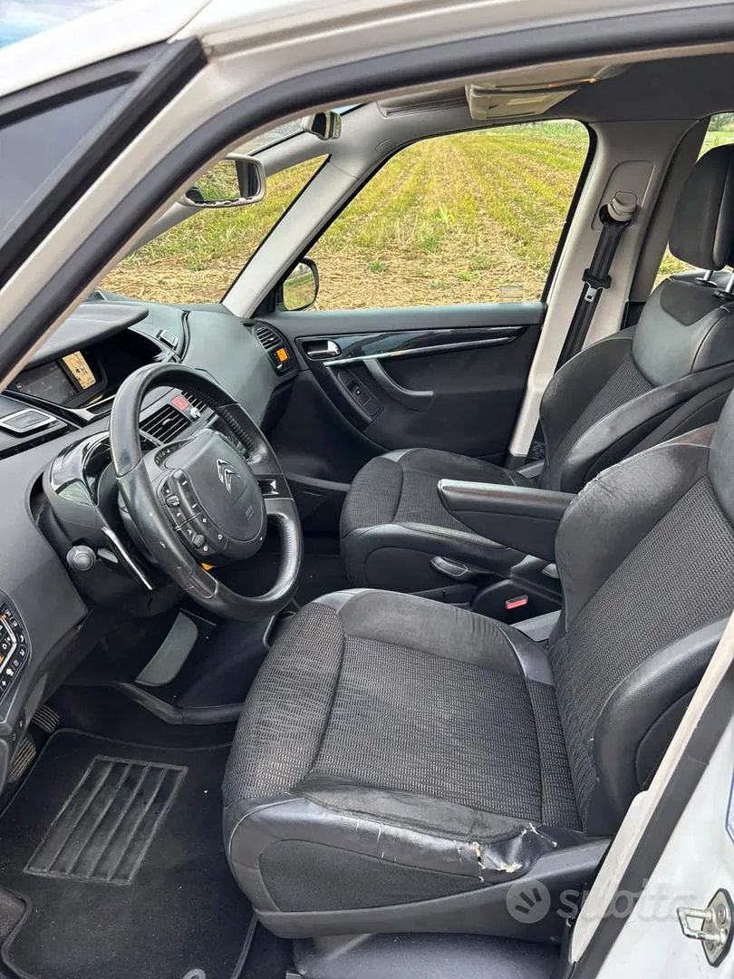 Citroen C4 Picasso 2012 photo 4