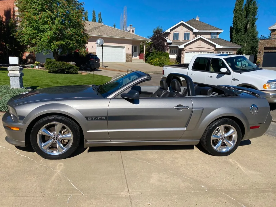 Ford Mustang 2009 photo 2