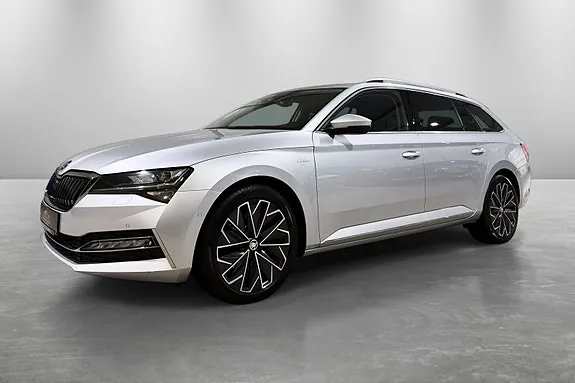 Skoda Superb 2021 photo 3