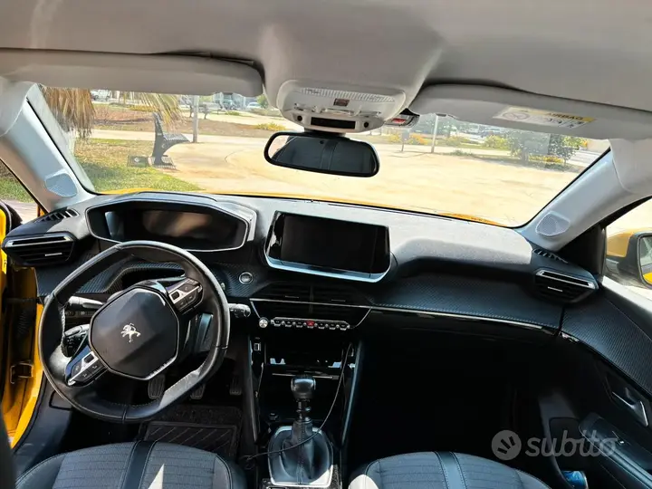 Peugeot 208 2020 photo 5