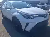Toyota C-Hr 2022 photo 2