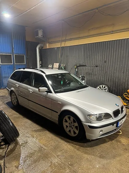 BMW 320I 2002 photo 2