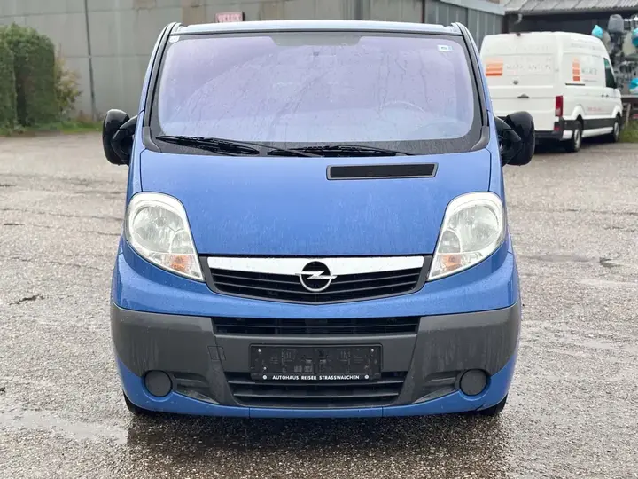Opel Vivaro 2008 photo 2