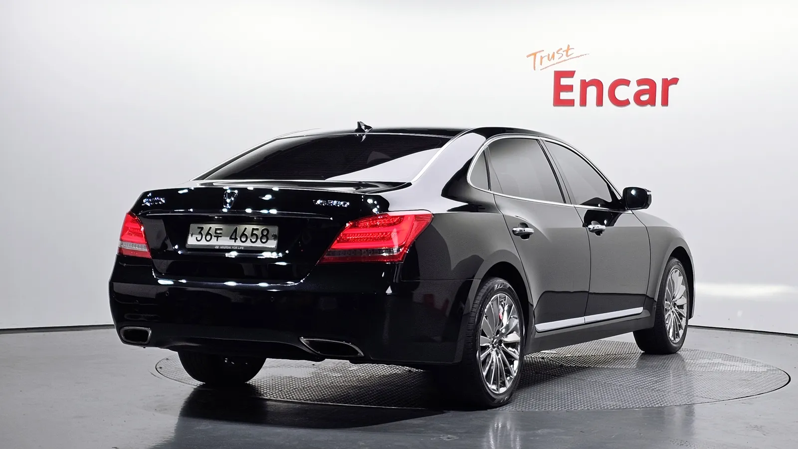 Hyundai Equus