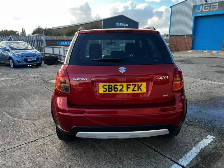Suzuki Sx4 2012 photo 5