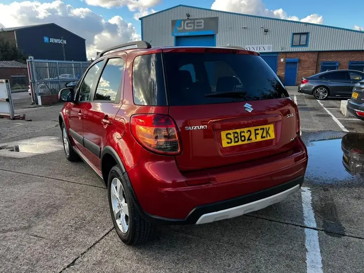 Suzuki Sx4 2012 photo 4