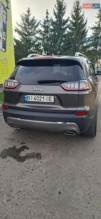 Jeep Cherokee 2018 photo 3