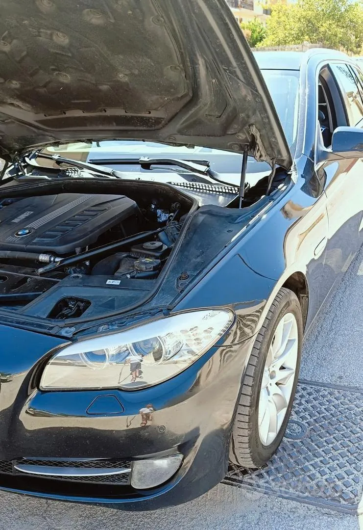 BMW 530 2013 photo 2