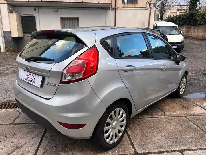 Ford Fiesta 2014 photo 5